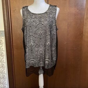 Chico’s Lace Overlay Top Sz 2